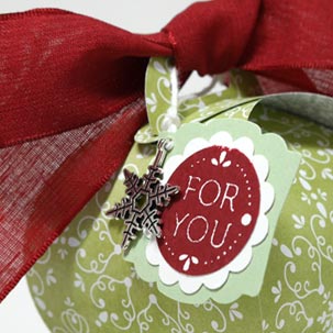5 Minute Gift Wrap