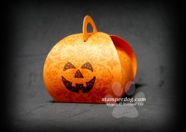 Make an Easy Pumpkin Treat Holder?