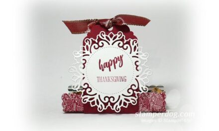 Making a Holiday Treat Table Favor